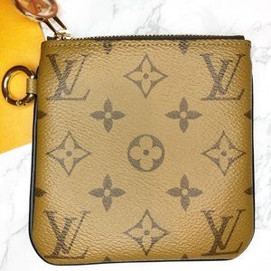 Authentic reverse Pochette from brand new trio!